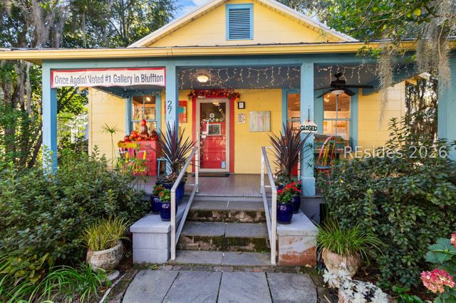 27 Calhoun St, Bluffton, SC 29910