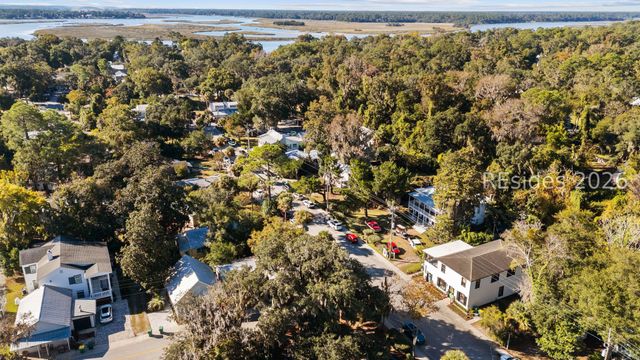27 Calhoun St, Bluffton, SC 29910