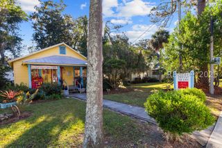 27 Calhoun St, Bluffton, SC 29910
