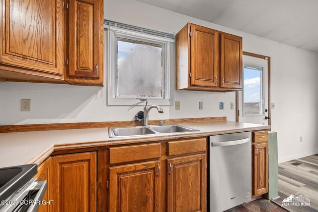 6910 Ryan Court, Anchorage, AK 99504