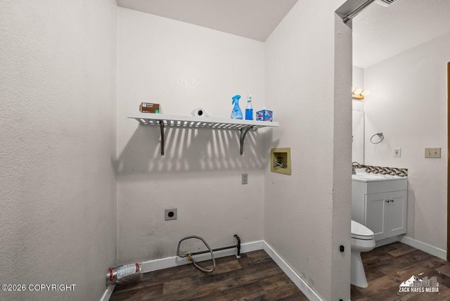 6910 Ryan Court, Anchorage, AK 99504