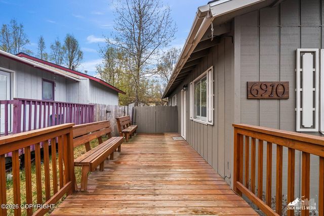 6910 Ryan Court, Anchorage, AK 99504