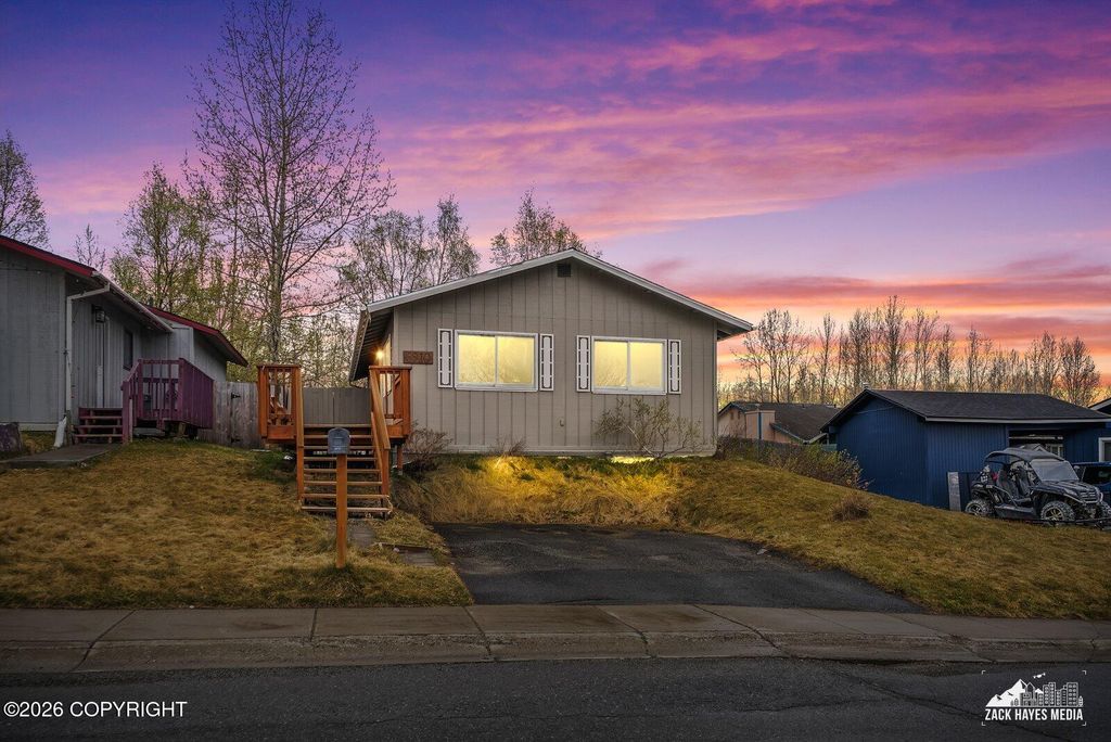 6910 Ryan Court, Anchorage, AK 99504