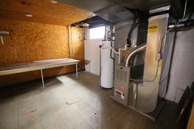 16230 Toepfer Drive, Eastpointe City, MI 48021