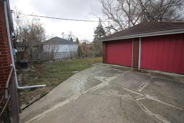 16230 Toepfer Drive, Eastpointe City, MI 48021