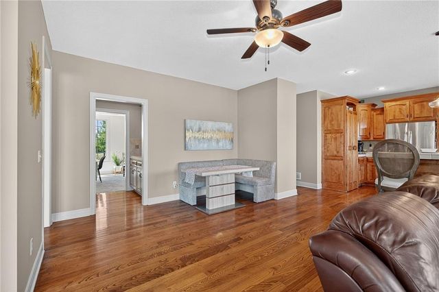 927 E 1938 Road, Eudora, KS 66025