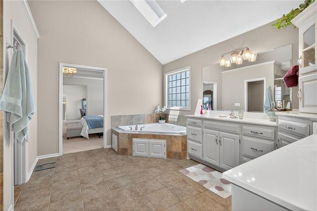 927 E 1938 Road, Eudora, KS 66025