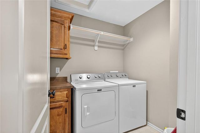 927 E 1938 Road, Eudora, KS 66025