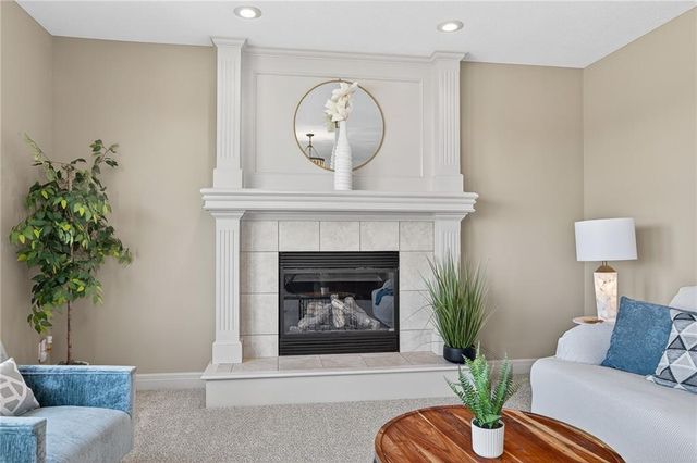 927 E 1938 Road, Eudora, KS 66025