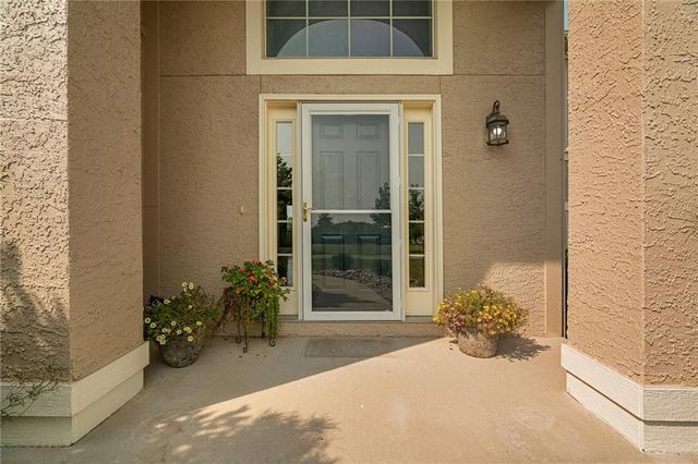 927 E 1938 Road, Eudora, KS 66025