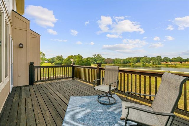 927 E 1938 Road, Eudora, KS 66025