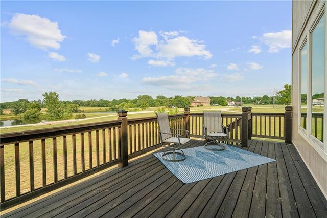 927 E 1938 Road, Eudora, KS 66025