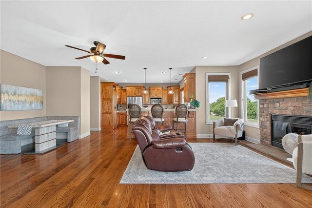 927 E 1938 Road, Eudora, KS 66025