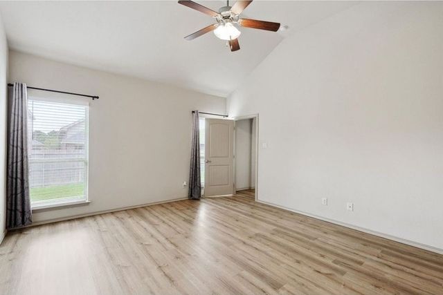 15628 Carlton Oaks Drive, Fort Worth, TX 76177