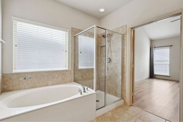15628 Carlton Oaks Drive, Fort Worth, TX 76177