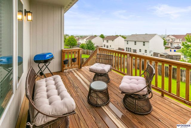 7717 N 108th Street, Omaha, NE 68142