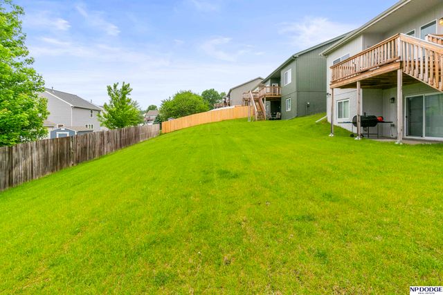 7717 N 108th Street, Omaha, NE 68142