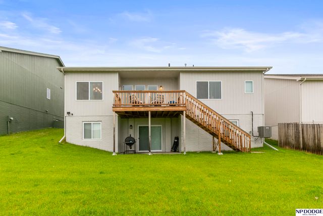7717 N 108th Street, Omaha, NE 68142