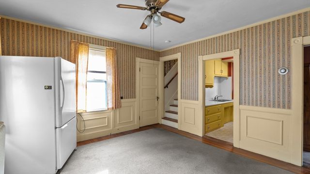 198 Arnold St, New Bedford, MA 02740