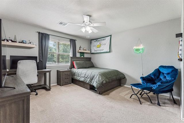 6104 Laquinta Drive, Edmond, OK 73025