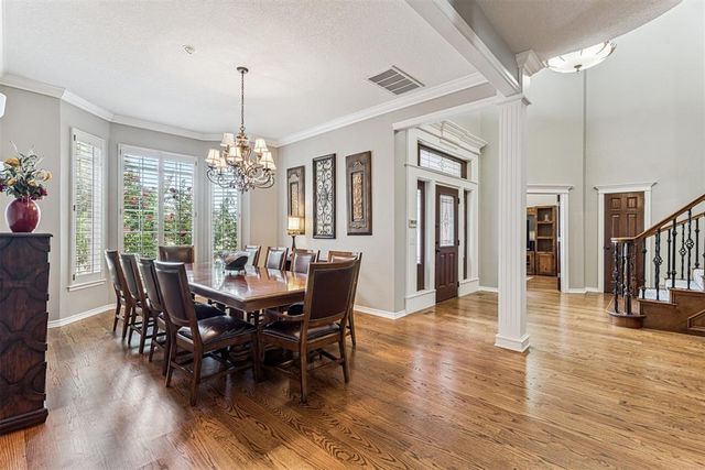 6104 Laquinta Drive, Edmond, OK 73025