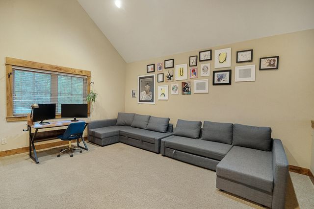 61363 Wild Rapids Drive, Bend, OR 97702