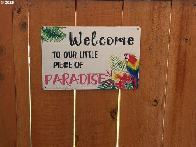 200 S CASCADE Dr, Woodburn, OR 97071