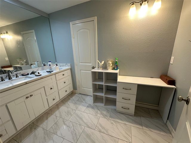 2539 Planters Row, Sugar Land, TX 77478