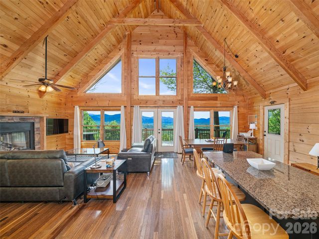 483 Birdie Lane, Bakersville, NC 28705