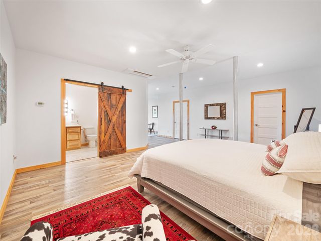 483 Birdie Lane, Bakersville, NC 28705