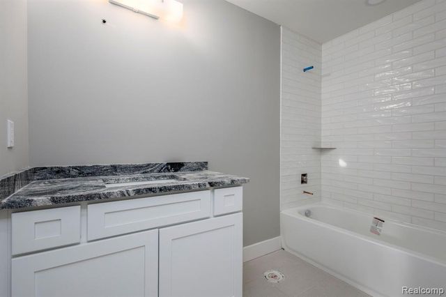 2367 Baltimore, Davison, MI 48423