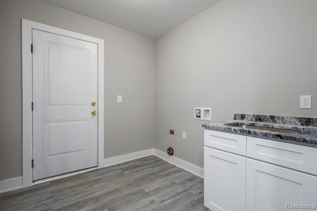 2367 Baltimore, Davison, MI 48423