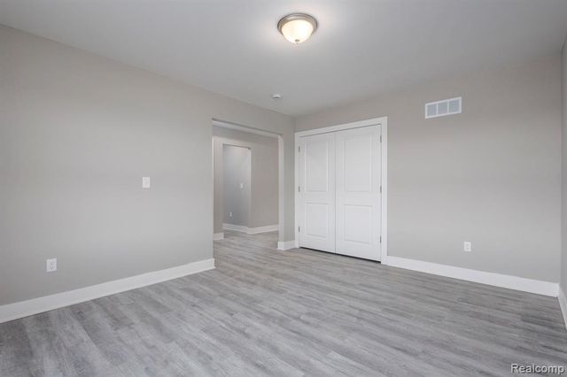 2367 Baltimore, Davison, MI 48423