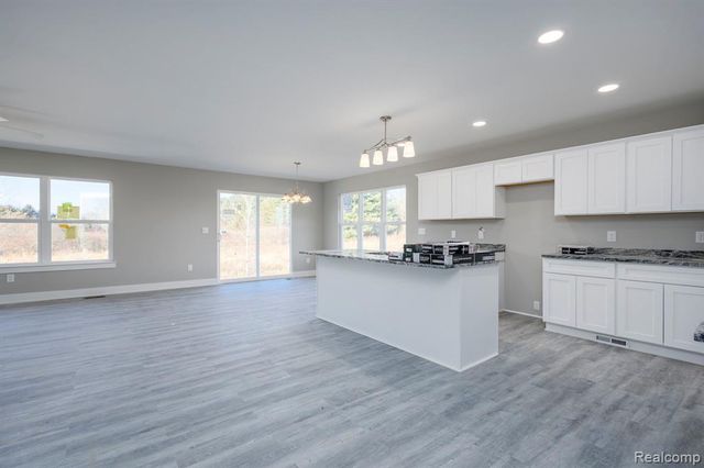 2367 Baltimore, Davison, MI 48423