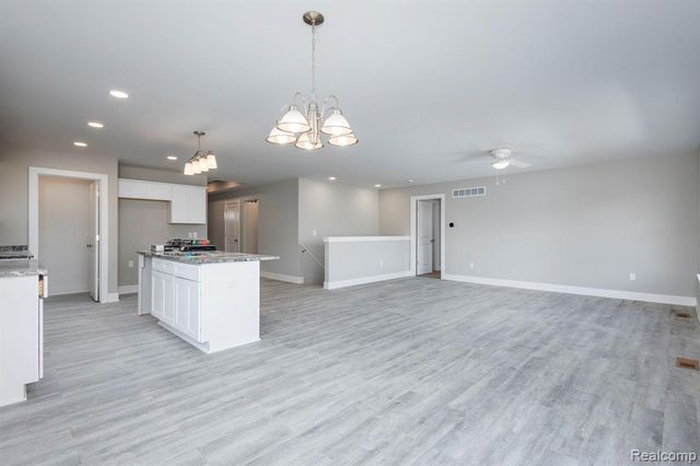 2367 Baltimore, Davison, MI 48423