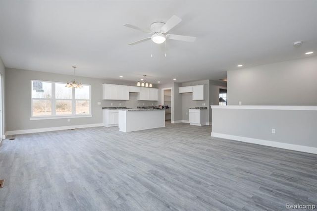 2367 Baltimore, Davison, MI 48423