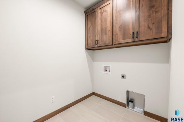 215 E 8th St Street, Tea, SD 57064