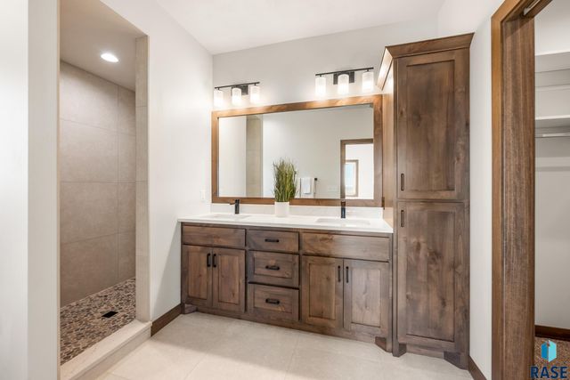 215 E 8th St Street, Tea, SD 57064