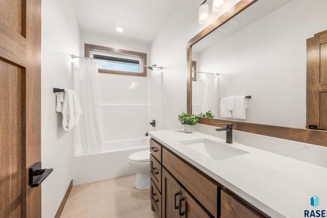 215 E 8th St Street, Tea, SD 57064