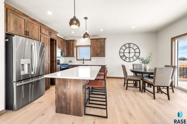 215 E 8th St Street, Tea, SD 57064