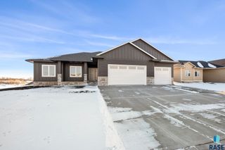 215 E 8th St Street, Tea, SD 57064