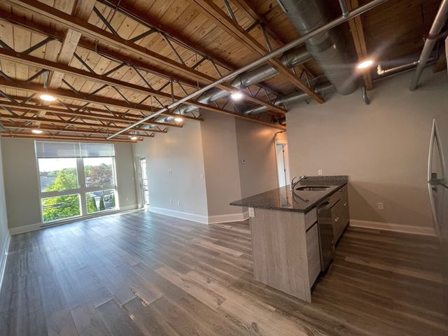 350 Pleasant St 316, Watertown, MA 02472