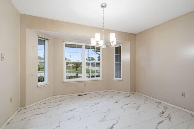 1160 East Highpoint Street, Springfield, MO 65810