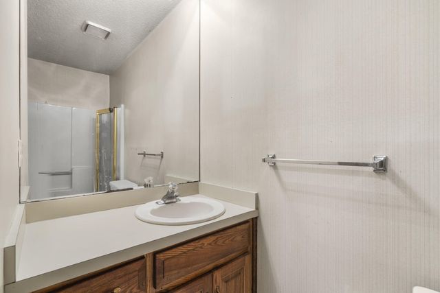1160 East Highpoint Street, Springfield, MO 65810