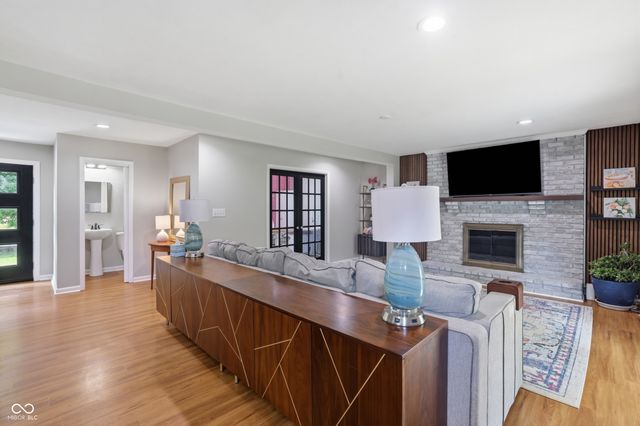 5210 E 46th Street, Indianapolis, IN 46226
