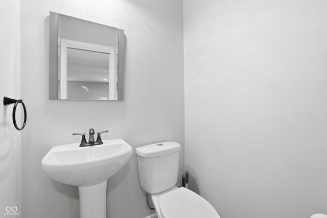 5210 E 46th Street, Indianapolis, IN 46226