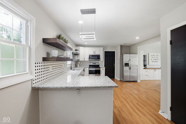 5210 E 46th Street, Indianapolis, IN 46226