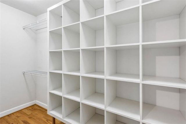 1910 La Dawn Lane, Atlanta, GA 30318