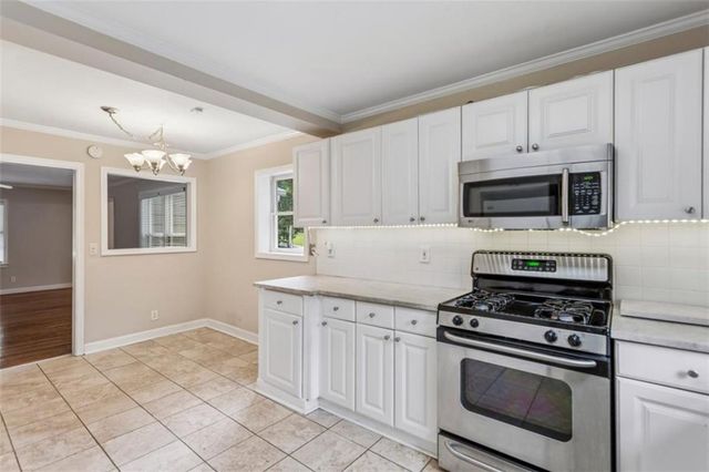 1910 La Dawn Lane, Atlanta, GA 30318