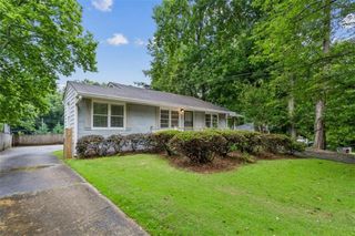 1910 La Dawn Lane, Atlanta, GA 30318